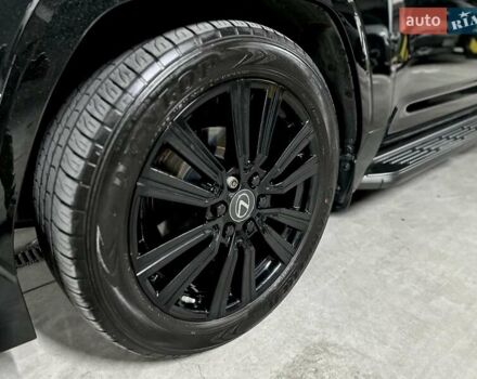 Черный Лексус ЛХ, объемом двигателя 3.45 л и пробегом 26 тыс. км за 137000 $, фото 4 на Automoto.ua