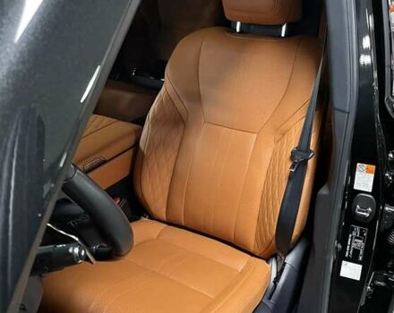 Черный Лексус ЛХ, объемом двигателя 3.45 л и пробегом 39 тыс. км за 133700 $, фото 30 на Automoto.ua