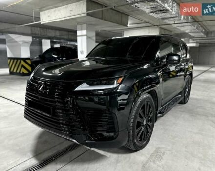 Черный Лексус ЛХ, объемом двигателя 3.45 л и пробегом 26 тыс. км за 137000 $, фото 2 на Automoto.ua