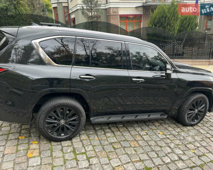 Лексус ЛХ 2023 у Києві на Automoto.ua Чорний Лексус ЛХ, об'ємом двигуна 3.35 л та пробігом 60 тис. км за 116999 $, фото 1 на Automoto.ua