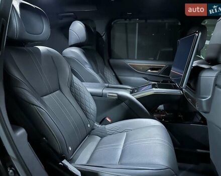 Черный Лексус ЛХ, объемом двигателя 3.45 л и пробегом 26 тыс. км за 137000 $, фото 43 на Automoto.ua