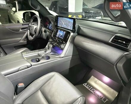 Черный Лексус ЛХ, объемом двигателя 3.35 л и пробегом 35 тыс. км за 125000 $, фото 34 на Automoto.ua