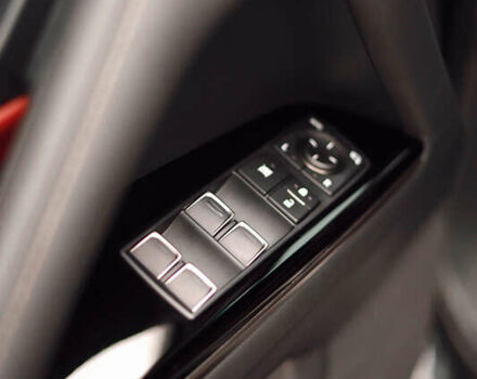 Черный Лексус ЛХ, объемом двигателя 3.35 л и пробегом 56 тыс. км за 116999 $, фото 17 на Automoto.ua