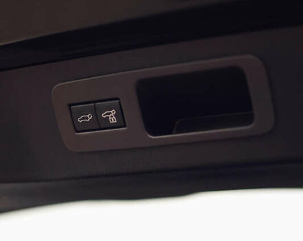 Черный Лексус ЛХ, объемом двигателя 3.35 л и пробегом 56 тыс. км за 116999 $, фото 36 на Automoto.ua