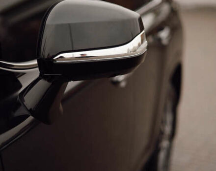 Черный Лексус ЛХ, объемом двигателя 3.35 л и пробегом 56 тыс. км за 116999 $, фото 39 на Automoto.ua