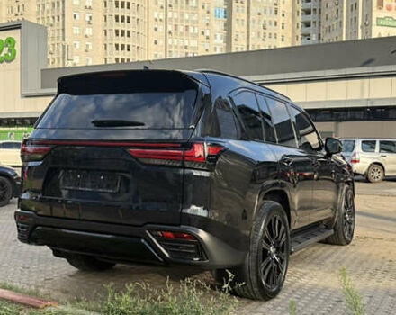 Черный Лексус ЛХ, объемом двигателя 3.35 л и пробегом 27 тыс. км за 123000 $, фото 6 на Automoto.ua