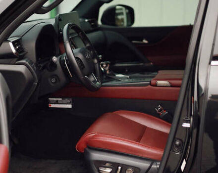 Черный Лексус ЛХ, объемом двигателя 3.35 л и пробегом 56 тыс. км за 116999 $, фото 20 на Automoto.ua