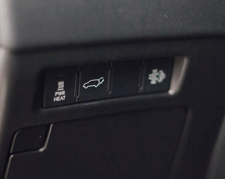 Черный Лексус ЛХ, объемом двигателя 3.35 л и пробегом 56 тыс. км за 116999 $, фото 25 на Automoto.ua