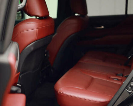 Черный Лексус ЛХ, объемом двигателя 3.35 л и пробегом 56 тыс. км за 116999 $, фото 19 на Automoto.ua