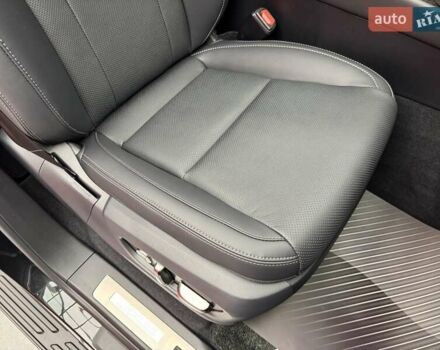 Черный Лексус ЛХ, объемом двигателя 3.4 л и пробегом 1 тыс. км за 148800 $, фото 64 на Automoto.ua