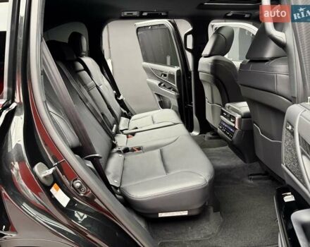 Черный Лексус ЛХ, объемом двигателя 3.4 л и пробегом 1 тыс. км за 148800 $, фото 53 на Automoto.ua