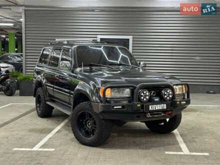 Черный Лексус ЛХ, объемом двигателя 4.5 л и пробегом 130 тыс. км за 17000 $, фото 1 на Automoto.ua