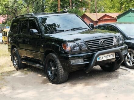 Черный Лексус ЛХ, объемом двигателя 4.7 л и пробегом 330 тыс. км за 11999 $, фото 1 на Automoto.ua