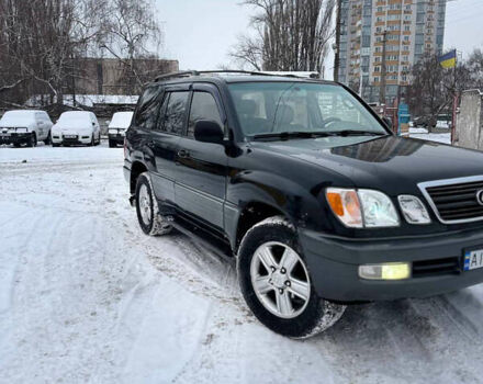 Черный Лексус ЛХ, объемом двигателя 4.66 л и пробегом 250 тыс. км за 8800 $, фото 1 на Automoto.ua