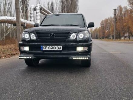 Черный Лексус ЛХ, объемом двигателя 4.67 л и пробегом 435 тыс. км за 10000 $, фото 1 на Automoto.ua