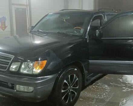 Черный Лексус ЛХ, объемом двигателя 4.7 л и пробегом 440 тыс. км за 10500 $, фото 1 на Automoto.ua