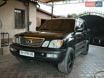 Черный Лексус ЛХ, объемом двигателя 4.67 л и пробегом 537 тыс. км за 15000 $, фото 1 на Automoto.ua