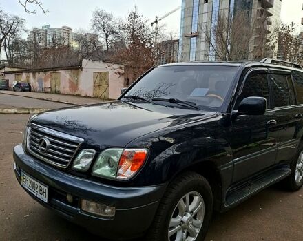Черный Лексус ЛХ, объемом двигателя 4.7 л и пробегом 300 тыс. км за 12000 $, фото 1 на Automoto.ua