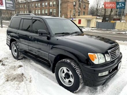 Чорний Лексус ЛХ, об'ємом двигуна 4.7 л та пробігом 305 тис. км за 16500 $, фото 1 на Automoto.ua