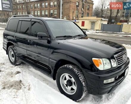 Черный Лексус ЛХ, объемом двигателя 4.7 л и пробегом 305 тыс. км за 16500 $, фото 1 на Automoto.ua