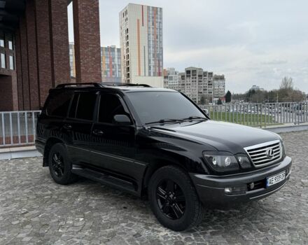 Черный Лексус ЛХ, объемом двигателя 4.7 л и пробегом 324 тыс. км за 16987 $, фото 1 на Automoto.ua