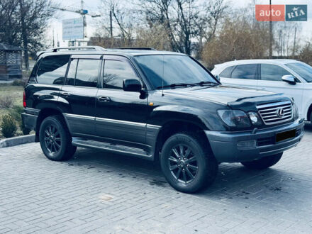 Лексус ЛХ 2006 у Черкасах на Automoto.ua Чорний Лексус ЛХ, об'ємом двигуна 4.67 л та пробігом 275 тис. км за 17900 $, фото 1 на Automoto.ua