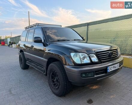 Черный Лексус ЛХ, объемом двигателя 4.67 л и пробегом 268 тыс. км за 16500 $, фото 1 на Automoto.ua