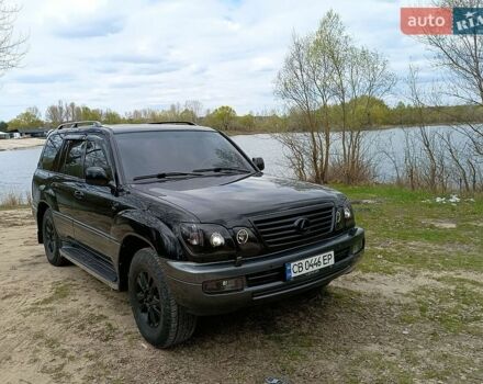 Черный Лексус ЛХ, объемом двигателя 4.7 л и пробегом 255 тыс. км за 14700 $, фото 1 на Automoto.ua