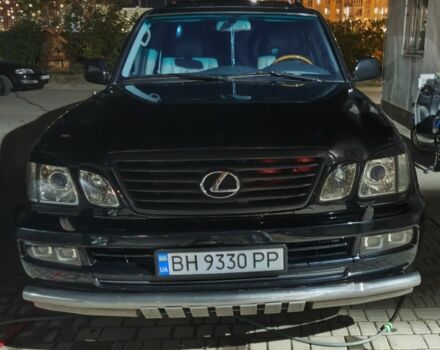 Черный Лексус ЛХ, объемом двигателя 4.7 л и пробегом 299 тыс. км за 20075 $, фото 1 на Automoto.ua