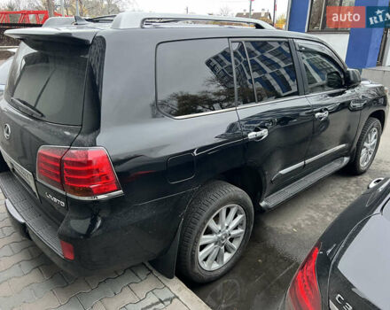 Чорний Лексус ЛХ, об'ємом двигуна 5.66 л та пробігом 300 тис. км за 24500 $, фото 1 на Automoto.ua