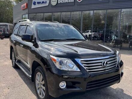Черный Лексус ЛХ, объемом двигателя 5.66 л и пробегом 198 тыс. км за 27500 $, фото 1 на Automoto.ua