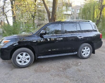 Чорний Лексус ЛХ, об'ємом двигуна 0 л та пробігом 300 тис. км за 24300 $, фото 1 на Automoto.ua