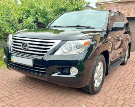 Черный Лексус ЛХ, объемом двигателя 5.7 л и пробегом 322 тыс. км за 28500 $, фото 1 на Automoto.ua