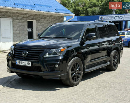 Черный Лексус ЛХ, объемом двигателя 5.66 л и пробегом 280 тыс. км за 27000 $, фото 1 на Automoto.ua