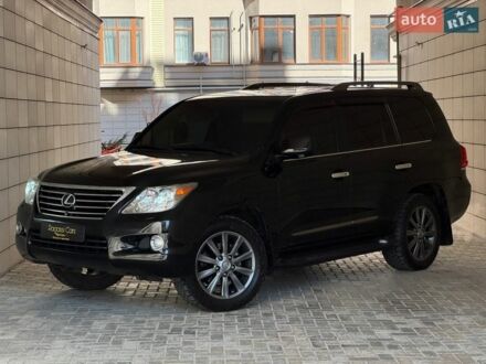 Черный Лексус ЛХ, объемом двигателя 5.66 л и пробегом 260 тыс. км за 26900 $, фото 1 на Automoto.ua