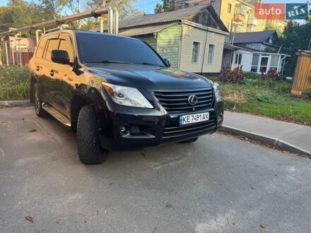 Черный Лексус ЛХ, объемом двигателя 5.66 л и пробегом 279 тыс. км за 25500 $, фото 1 на Automoto.ua