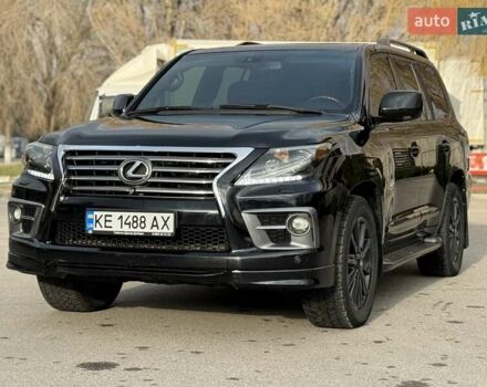 Черный Лексус ЛХ, объемом двигателя 5.66 л и пробегом 251 тыс. км за 26000 $, фото 1 на Automoto.ua