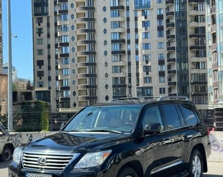 Черный Лексус ЛХ, объемом двигателя 5.66 л и пробегом 220 тыс. км за 18800 $, фото 1 на Automoto.ua