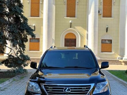 Чорний Лексус ЛХ, об'ємом двигуна 5.7 л та пробігом 253 тис. км за 26000 $, фото 1 на Automoto.ua