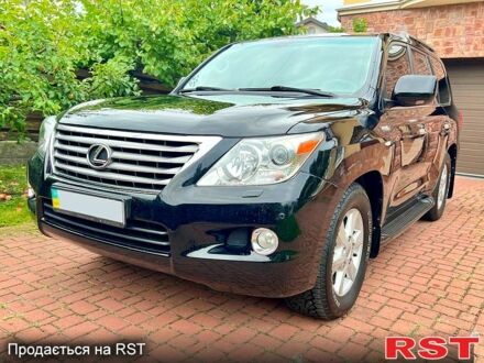 Черный Лексус ЛХ, объемом двигателя 5.7 л и пробегом 320 тыс. км за 28500 $, фото 1 на Automoto.ua