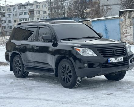 Черный Лексус ЛХ, объемом двигателя 5.7 л и пробегом 200 тыс. км за 20000 $, фото 1 на Automoto.ua