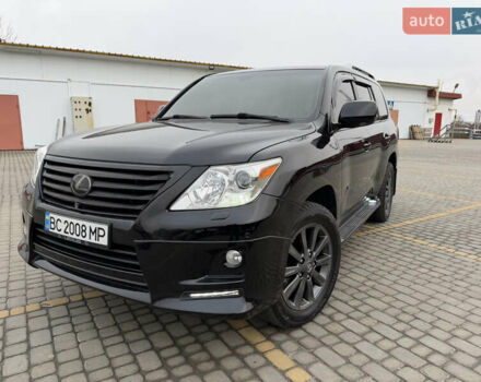 Черный Лексус ЛХ, объемом двигателя 5.7 л и пробегом 280 тыс. км за 27000 $, фото 1 на Automoto.ua
