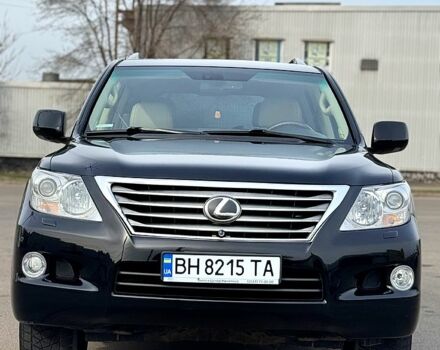 Черный Лексус ЛХ, объемом двигателя 5.7 л и пробегом 270 тыс. км за 19900 $, фото 1 на Automoto.ua