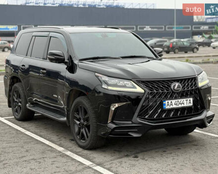 Чорний Лексус ЛХ, об'ємом двигуна 5.7 л та пробігом 270 тис. км за 33000 $, фото 1 на Automoto.ua
