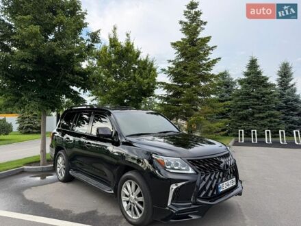 Чорний Лексус ЛХ, об'ємом двигуна 5.7 л та пробігом 374 тис. км за 25900 $, фото 1 на Automoto.ua