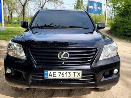 Черный Лексус ЛХ, объемом двигателя 5.66 л и пробегом 260 тыс. км за 26500 $, фото 1 на Automoto.ua