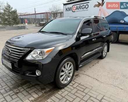 Черный Лексус ЛХ, объемом двигателя 5.66 л и пробегом 359 тыс. км за 34000 $, фото 1 на Automoto.ua