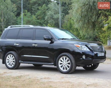 Чорний Лексус ЛХ, об'ємом двигуна 5.66 л та пробігом 208 тис. км за 27999 $, фото 1 на Automoto.ua