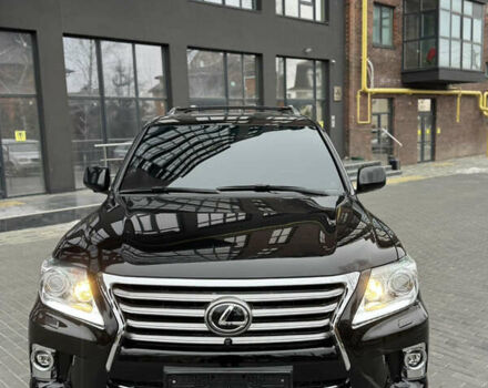 Черный Лексус ЛХ, объемом двигателя 5.7 л и пробегом 297 тыс. км за 31800 $, фото 1 на Automoto.ua