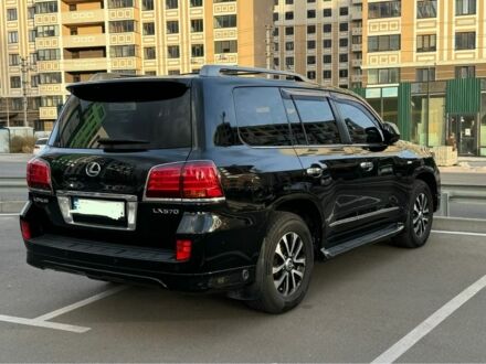 Черный Лексус ЛХ, объемом двигателя 5.7 л и пробегом 170 тыс. км за 31000 $, фото 1 на Automoto.ua